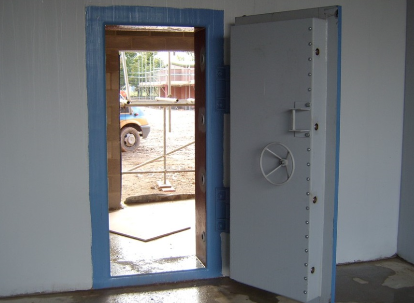 blast proof door